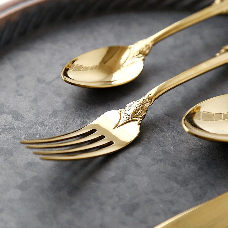 Retro Vintage Western Aranyozott Relief Evőeszközök Étkező Kések Villák Teáskanál Szett Golden Luxury Type